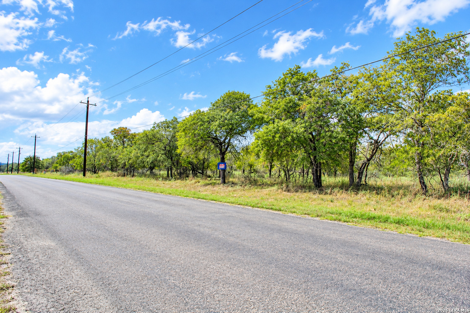 662 Live Oak Drive Adkins TX 78101
