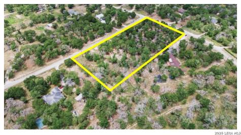 105 Scenic Oak Drive Floresville TX 78114