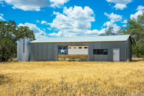 1700 Bruce Poteet TX 78065