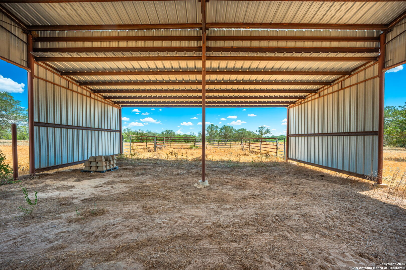 1700 Bruce Poteet TX 78065