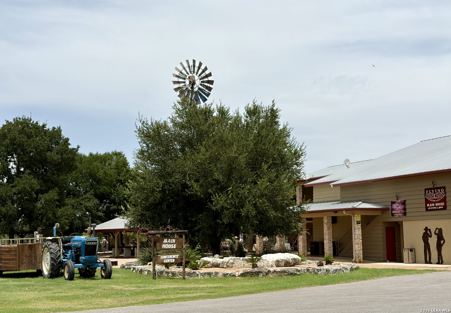 11 Stone Crest Bandera TX 78003