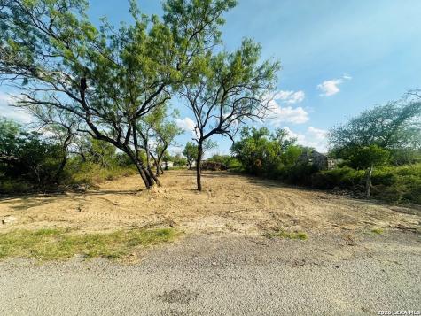347 Washington Street El Indio TX 78860