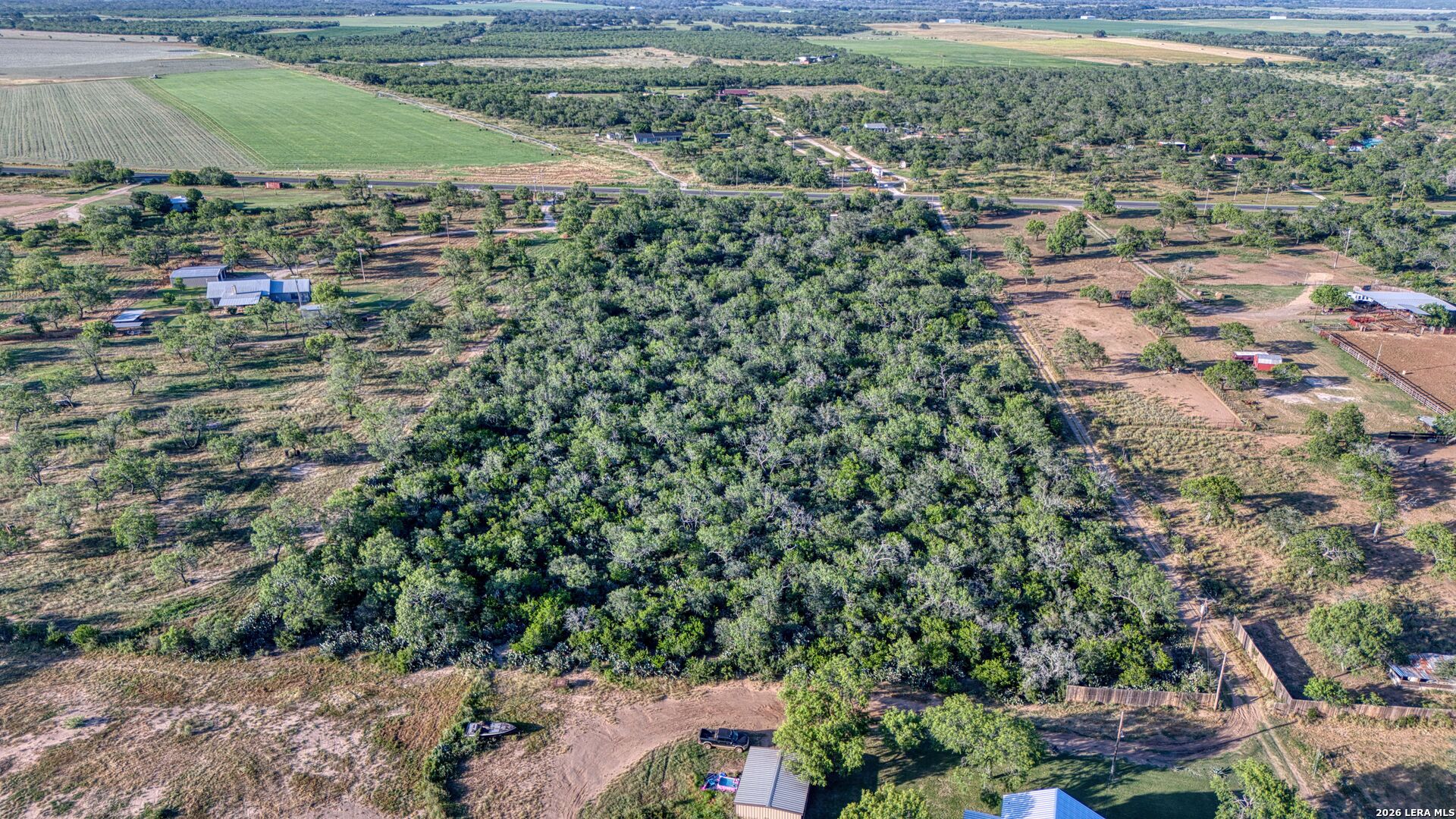 1181 State Highway 173 Bigfoot TX 78005