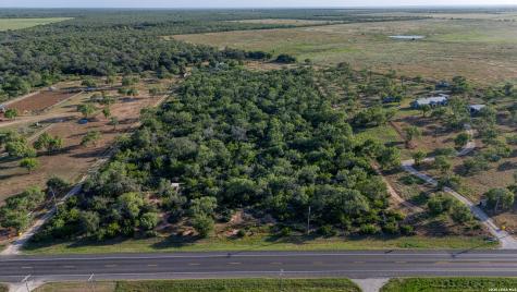 1181 State Highway 173 Bigfoot TX 78005