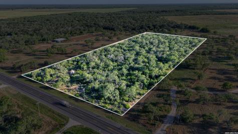 1181 State Highway 173 Bigfoot TX 78005