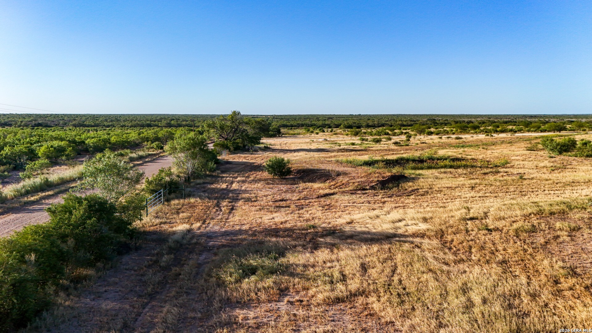 6192 County Road 2500 Bigfoot TX 78005
