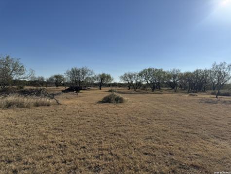 6323 County Road 1612 Portland TX 78374