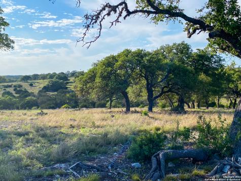 153 Galvin Woods Road Kerrville TX 78028