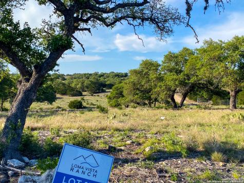 153 Galvin Woods Road Kerrville TX 78028