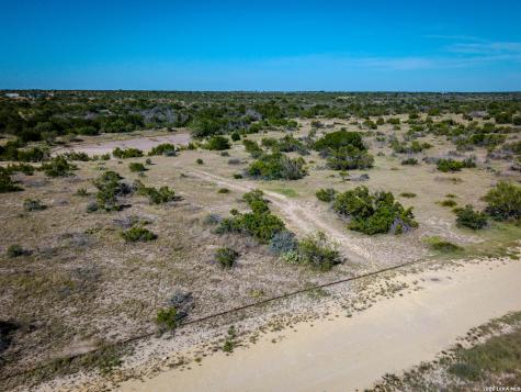 100 W Milkweed Court Ozona TX 76943