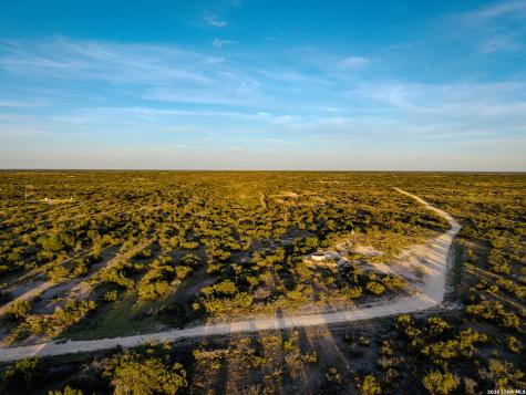 100 W Milkweed Court Ozona TX 76943