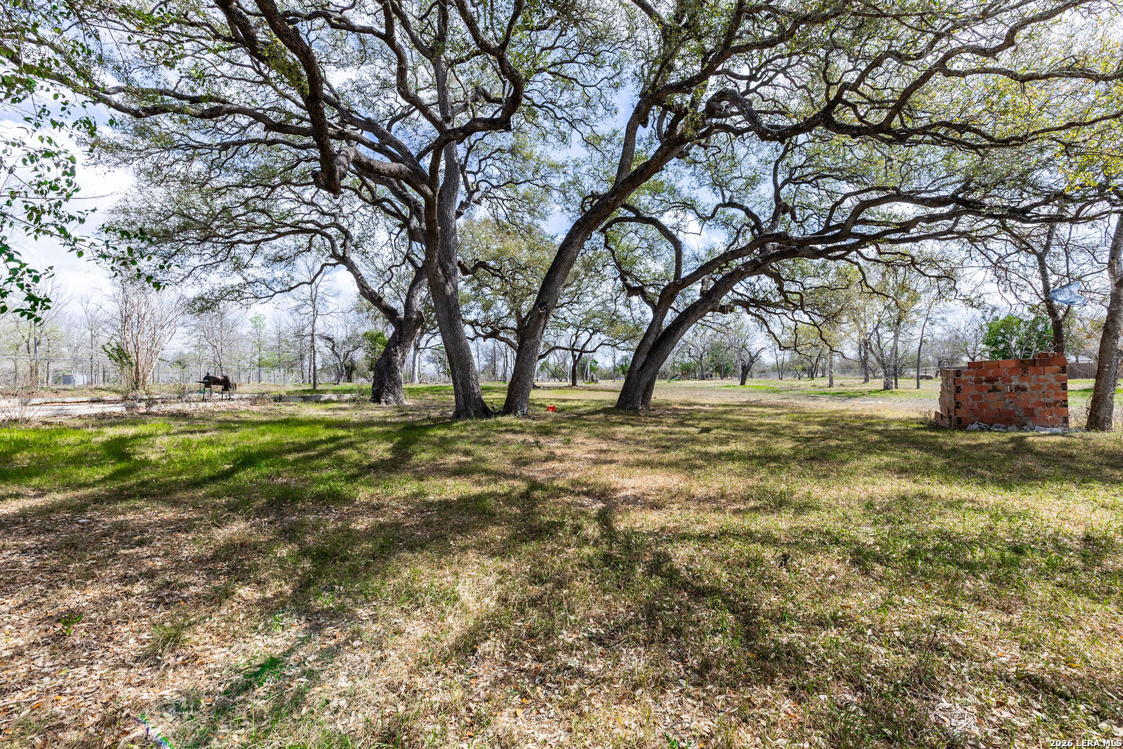 2071 E Us Highway 90 Seguin TX 78155