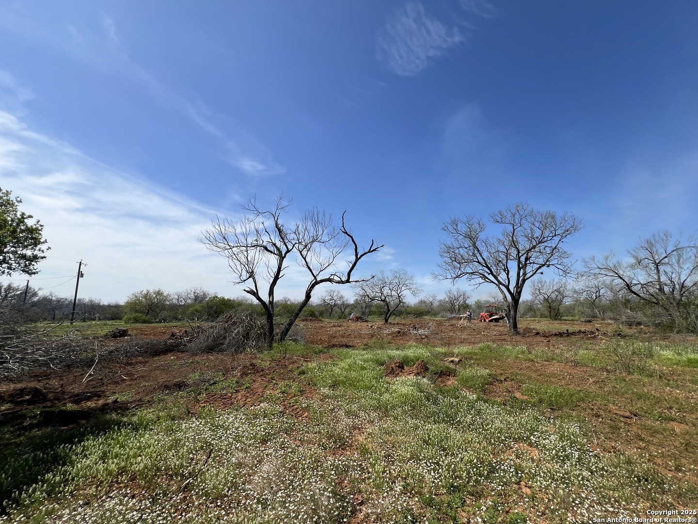 260 County Road 2662 Moore TX 78057