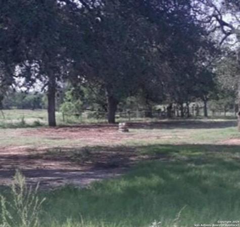 277 Nob Floresville TX 78114