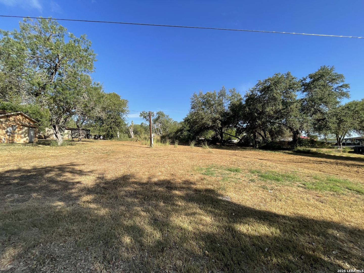 1511 E Street Floresville TX 78114