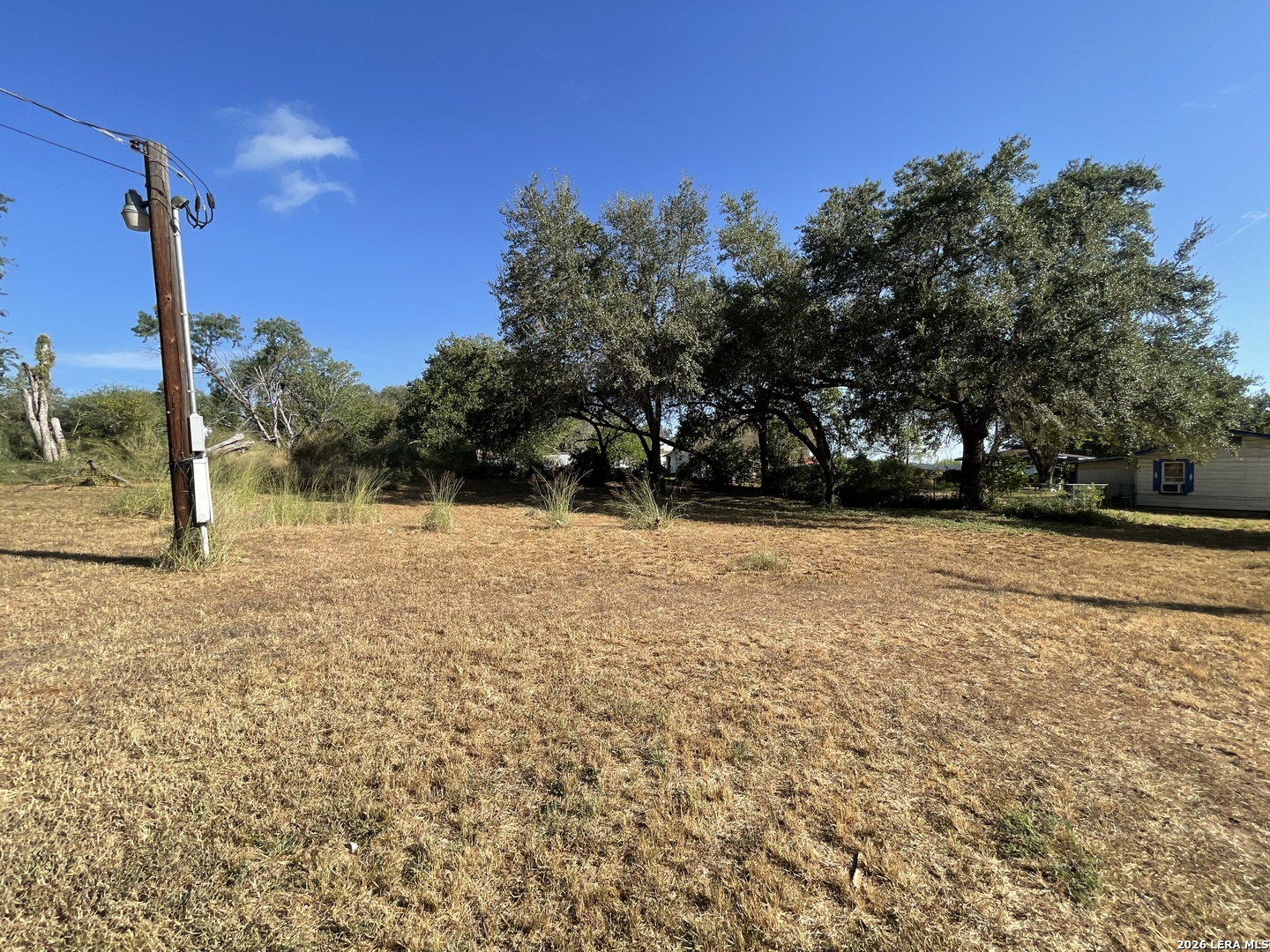 1511 E Street Floresville TX 78114