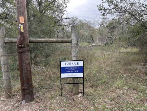 141 N Eskew Lane Cedar Creek TX 78612