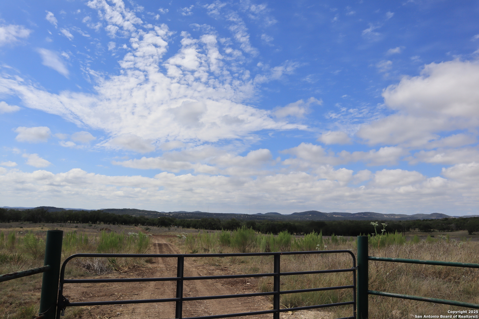 0 English Crossing Pipe Creek TX 78063