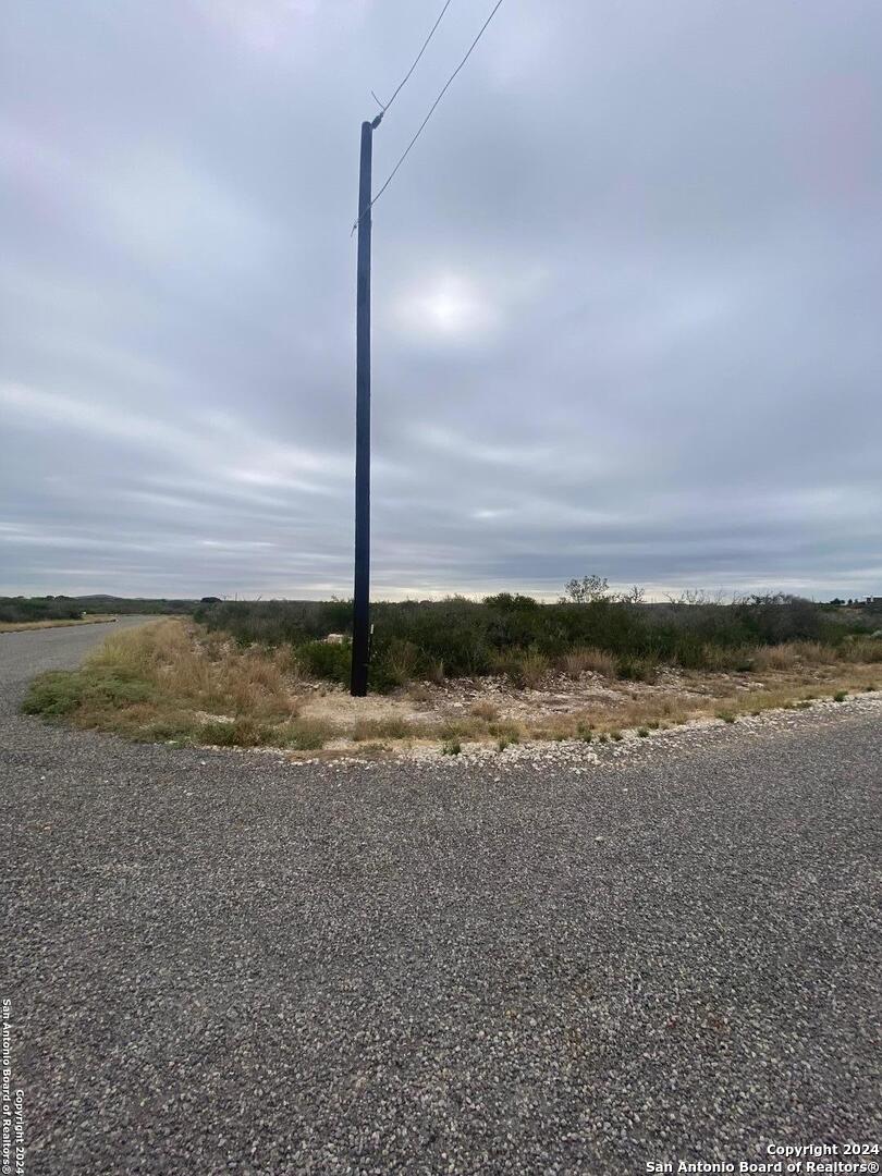 30 Rocky Hills Circle Uvalde TX 78801