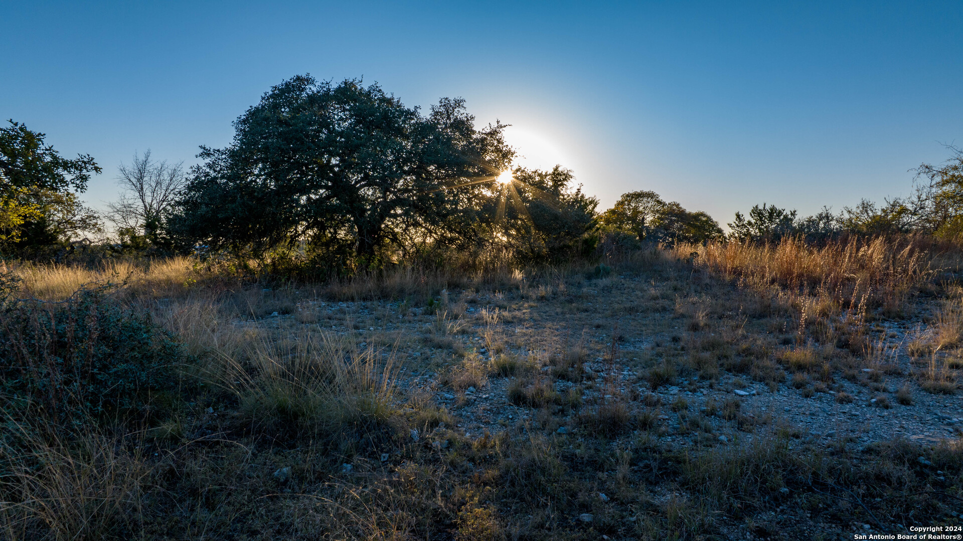 259 Lookout Point N Comfort TX 78013