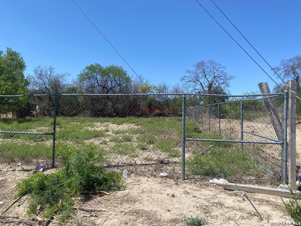 140 Balcones Boulevard Eagle Pass TX 78852
