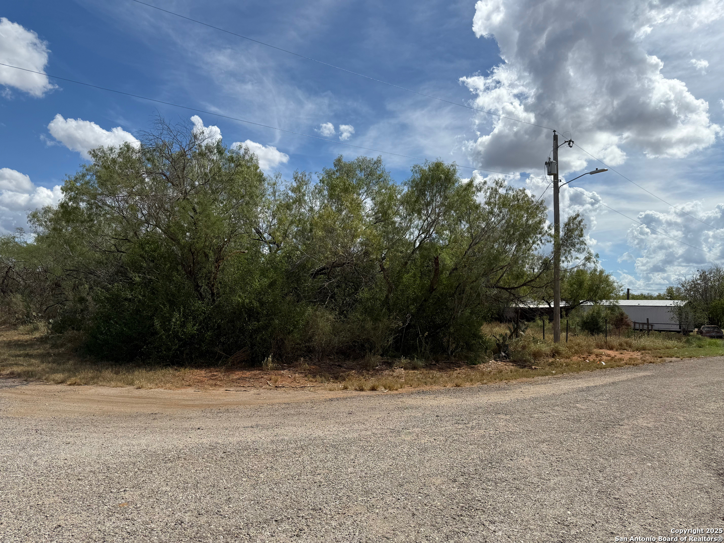 220 County Road 4401 Dilley TX 78017