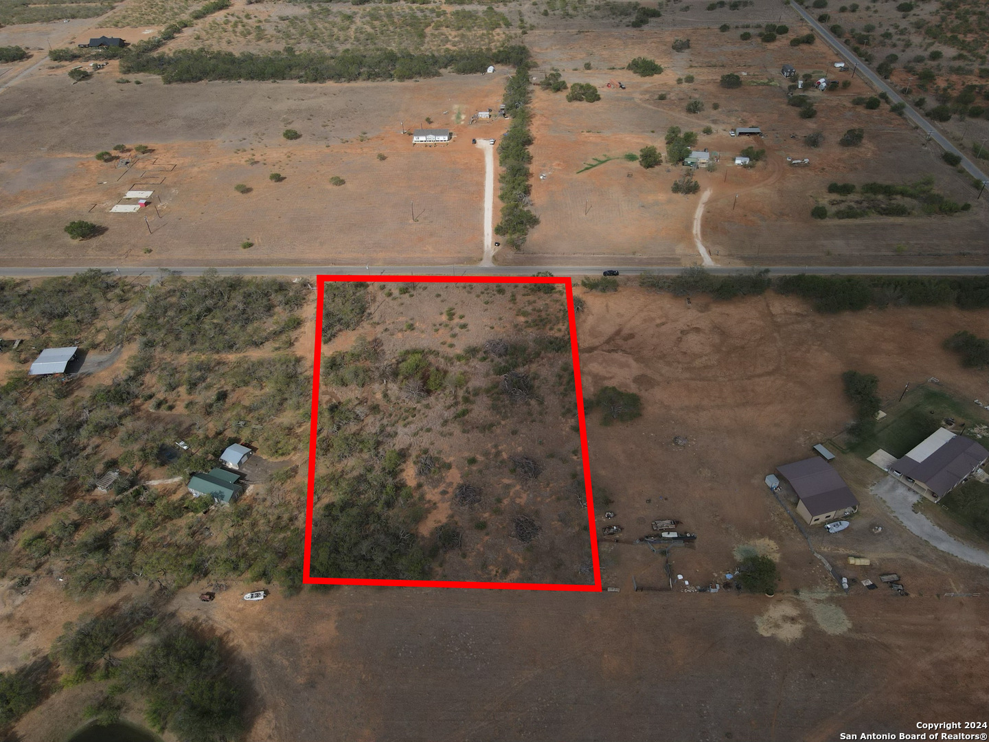 205 County Road 317 Charlotte TX 78011
