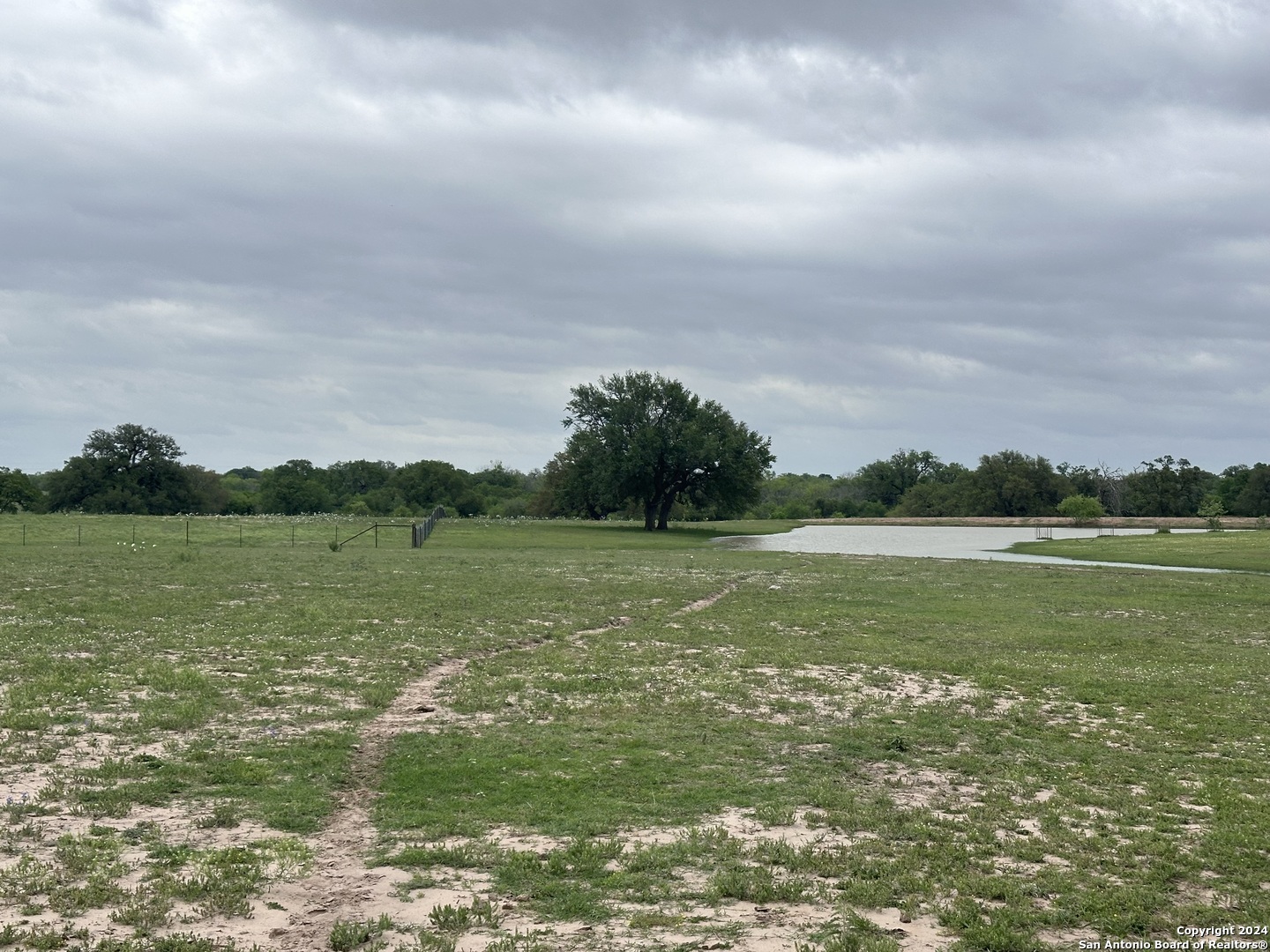 Tbd (TR 5) W Gates Valley Road Poteet TX 78065