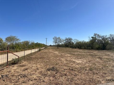 0 County Road 733 Moore TX 78057