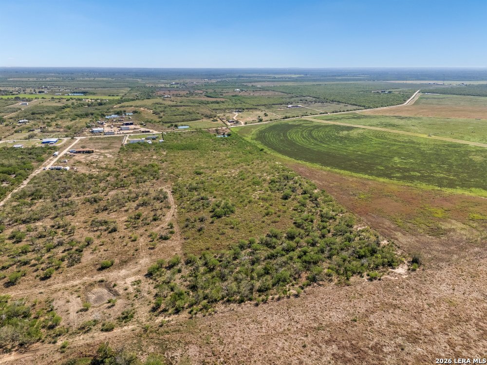600 County Road 483 Nixon TX 78140