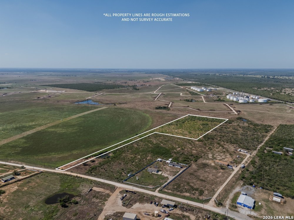 600 County Road 483 Nixon TX 78140