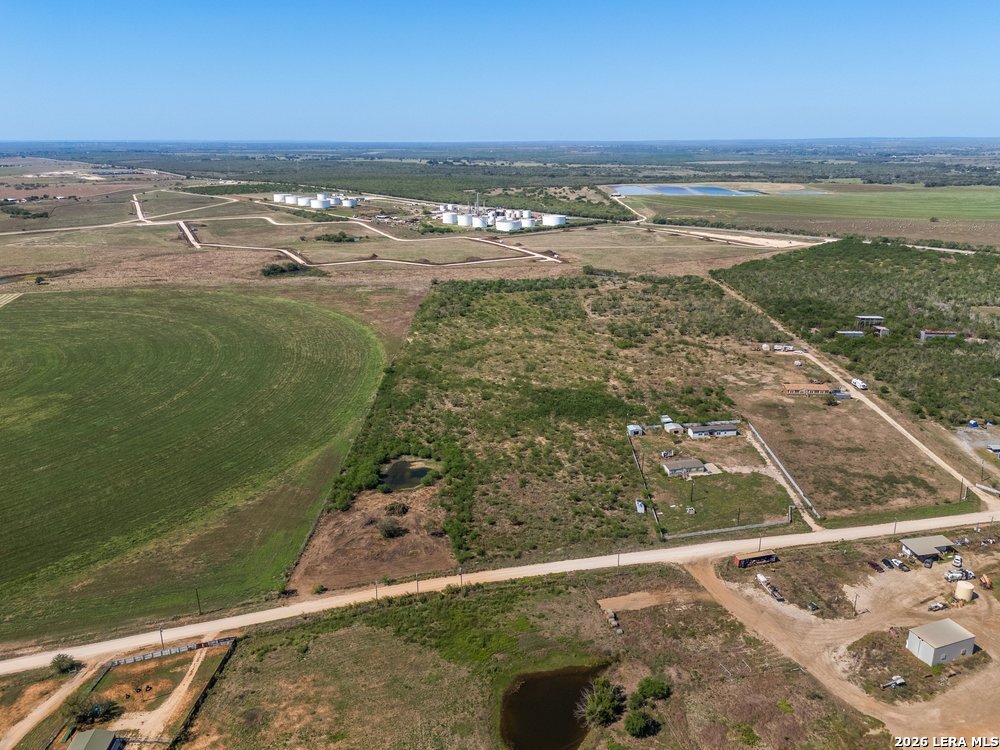 600 County Road 483 Nixon TX 78140