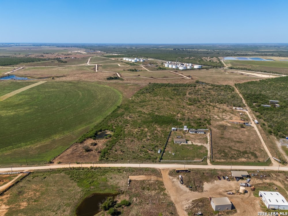 600 County Road 483 Nixon TX 78140