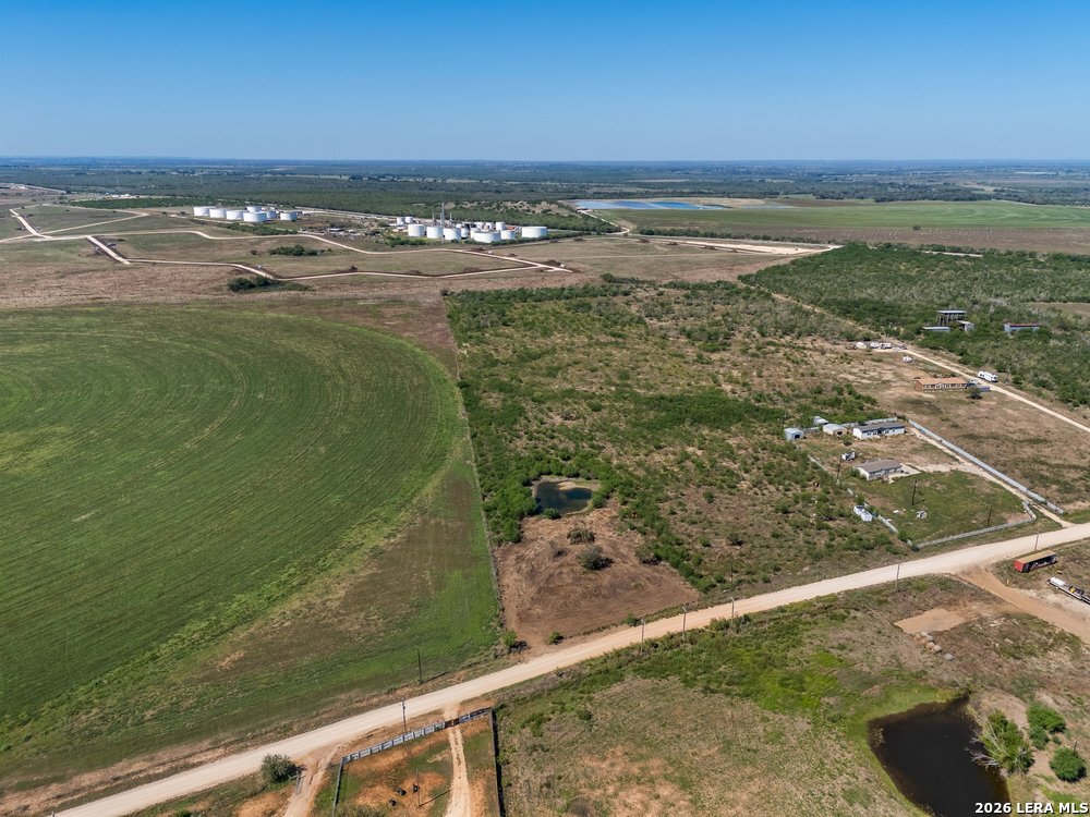 600 County Road 483 Nixon TX 78140
