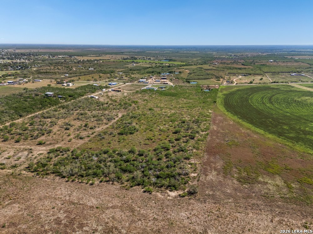 600 County Road 483 Nixon TX 78140