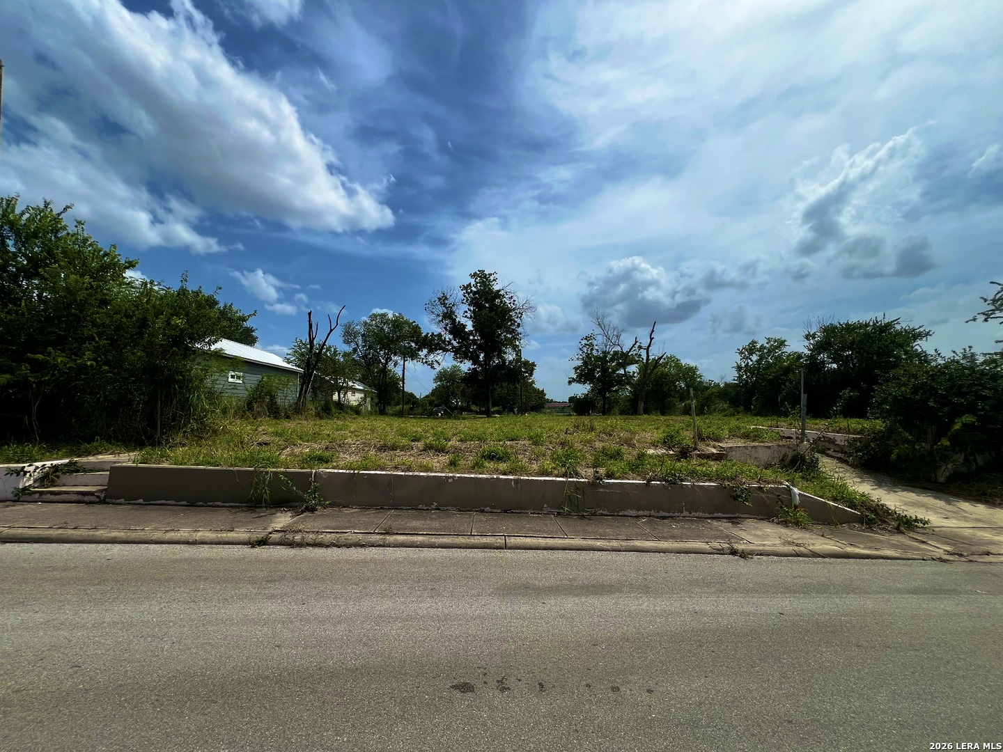 1720 W Salinas San Antonio TX 78207