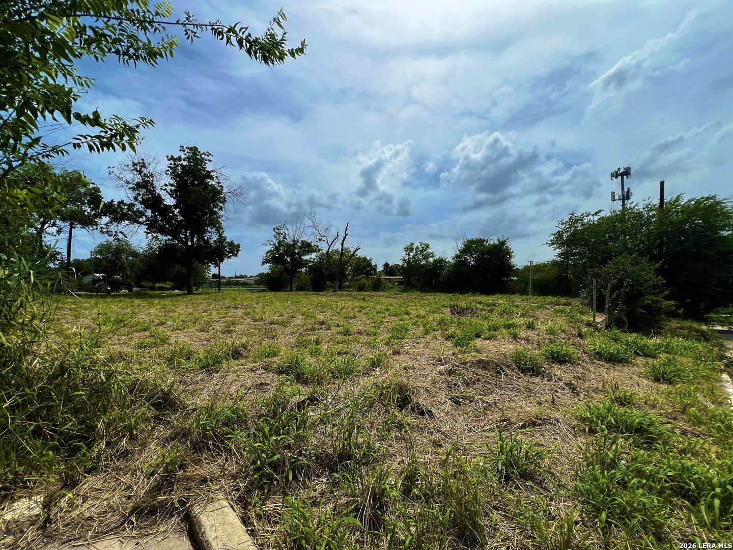 1720 W Salinas San Antonio TX 78207