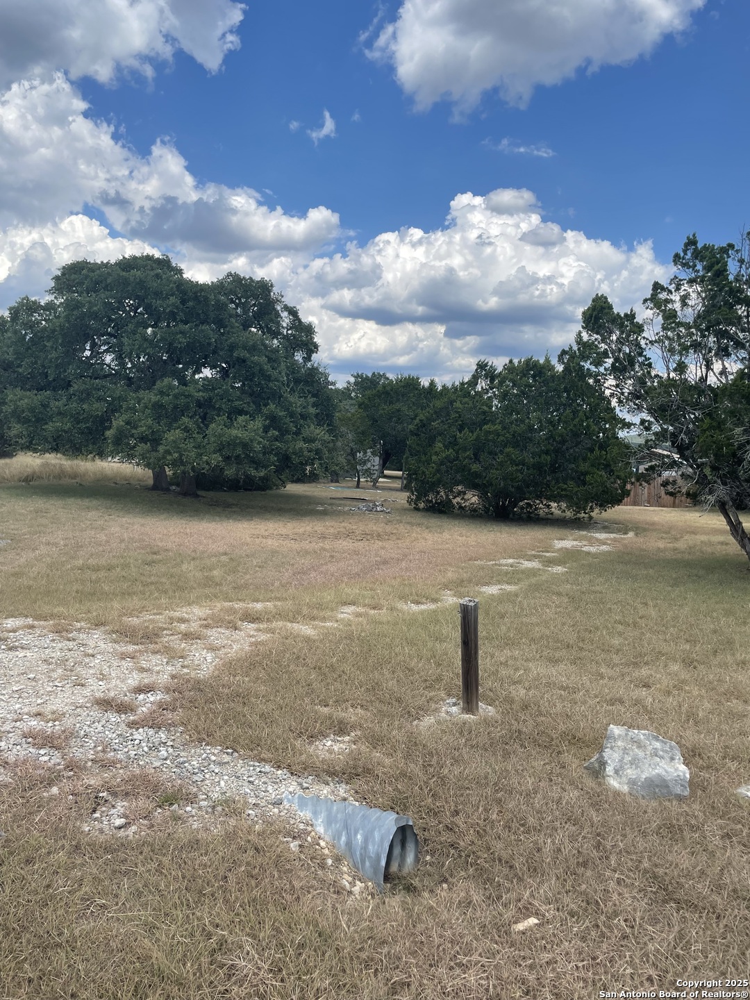 693 Pr 1514 Bandera TX 78003