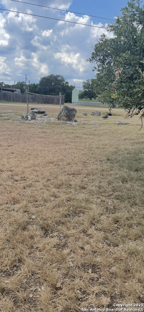 693 Pr 1514 Bandera TX 78003