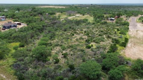 314 Roosevelt Street El Indio TX 78860