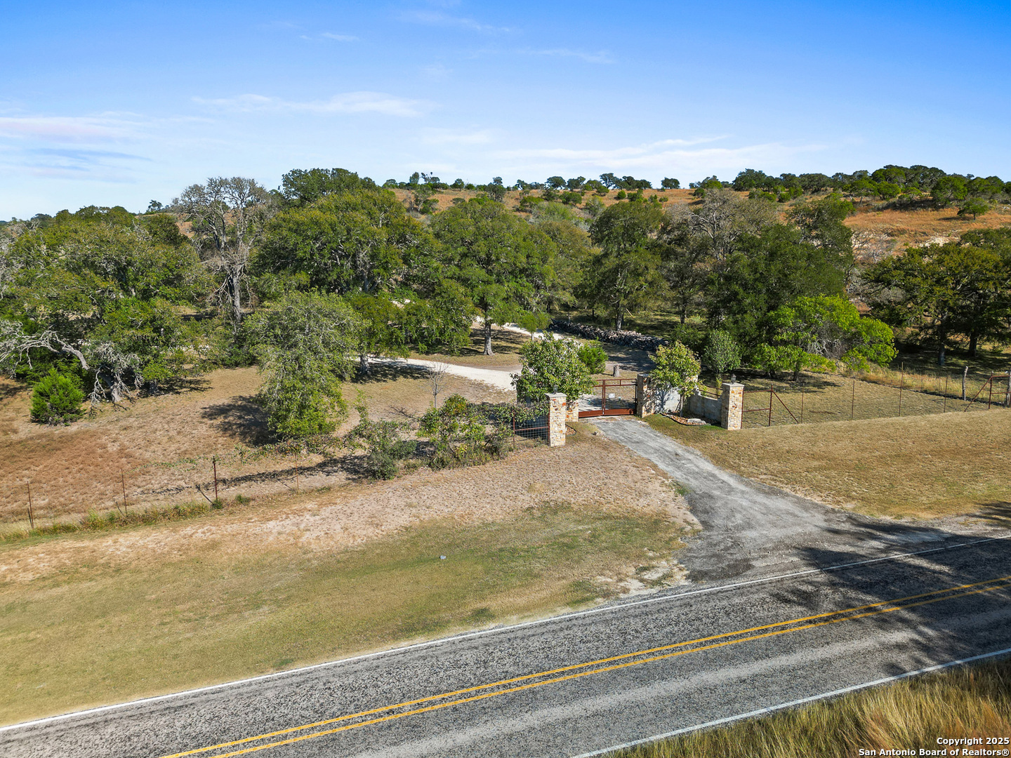 1719 Fm 1376 Sisterdale TX 78006