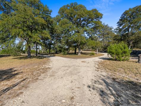 1719 Fm 1376 Sisterdale TX 78006