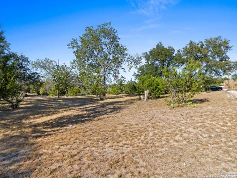 1719 Fm 1376 Sisterdale TX 78006