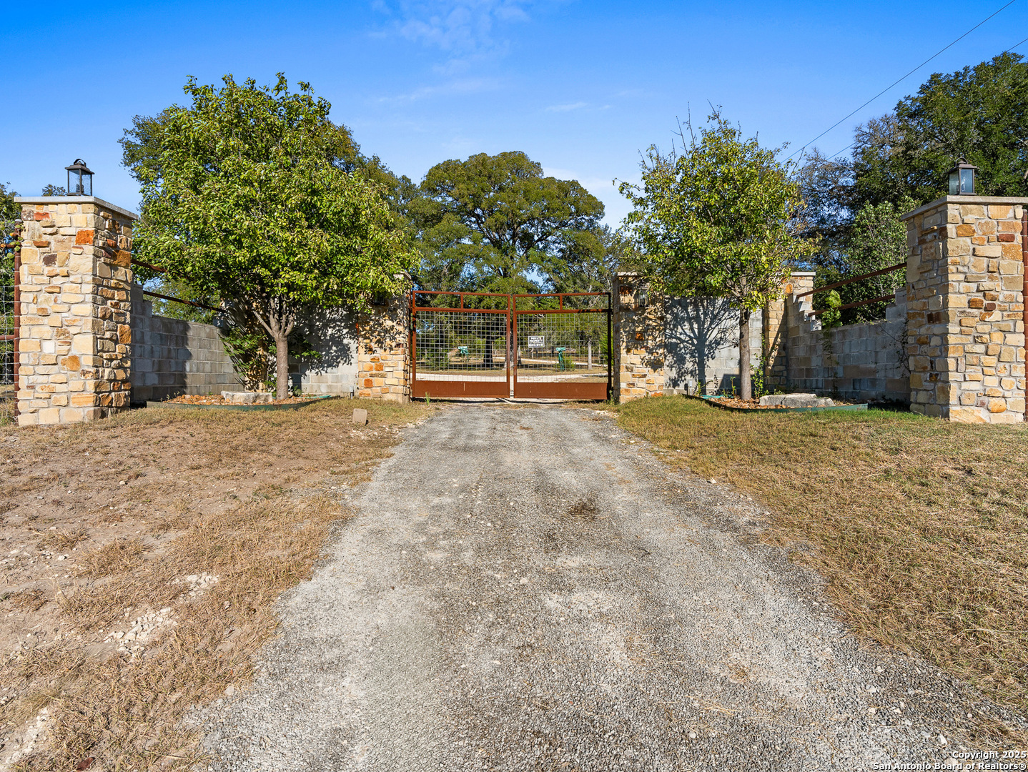 1719 Fm 1376 Sisterdale TX 78006