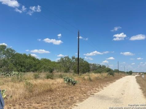 485 Joy Floresville TX 78114
