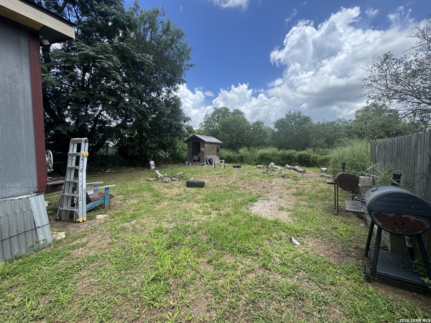 714 Hough Adkins TX 78101