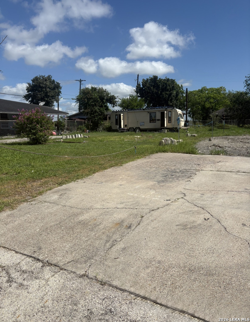 839 Molina Street Robstown TX 78380