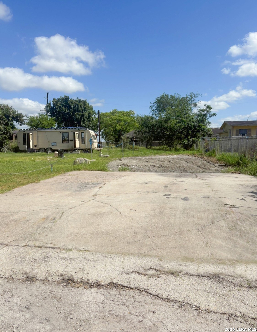 839 Molina Street Robstown TX 78380