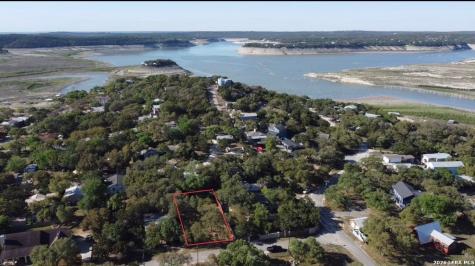 Lot 7 Blue Cove Lakehills TX 78063