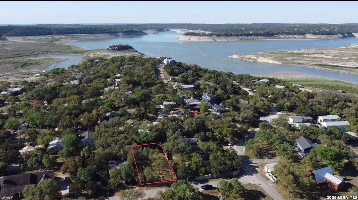 Lot 7 Blue Cove Lakehills TX 78063